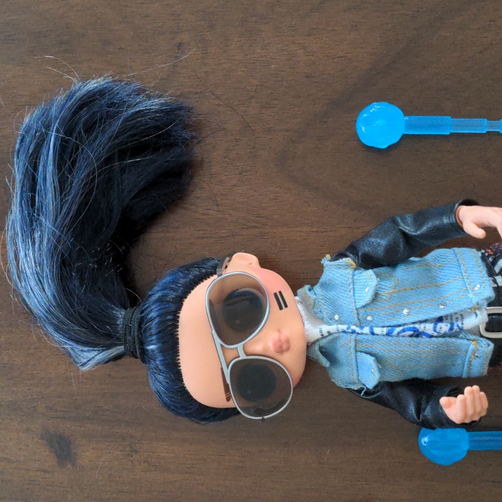 LOL dolls - Picture 3 of 3